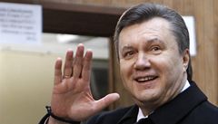 Nejsem loutkou ani chrnncem Kremlu, ujiuje Janukovy Zpad